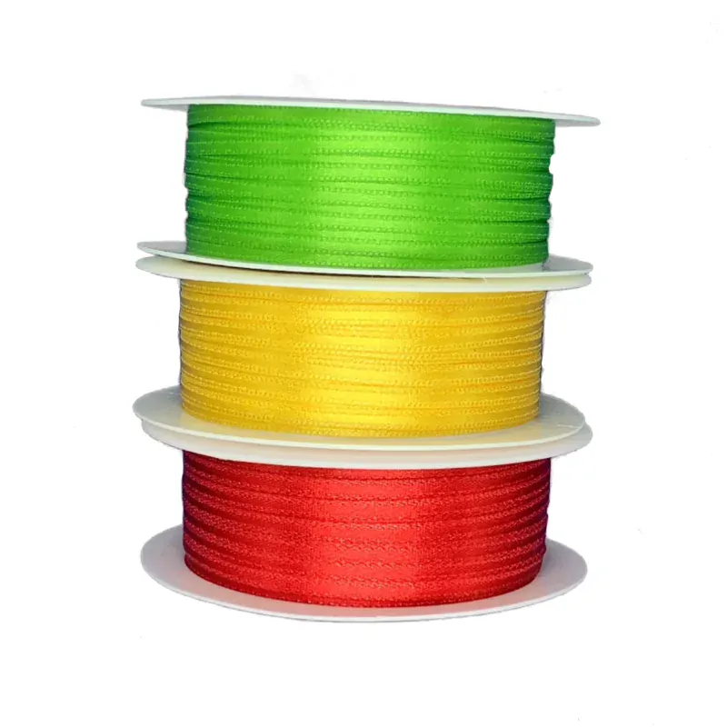 Tenká saténová stužka žlutá 3mm x 10m (2,20 Kč/m)